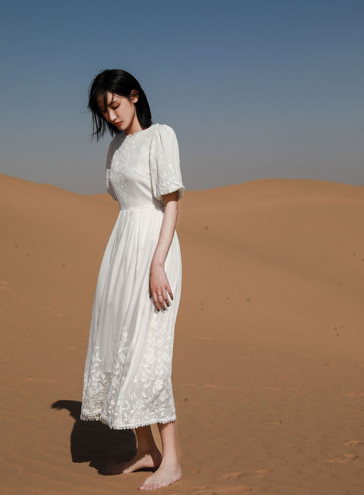 Vestido Blanco de Playa con Mangas Abullonadas - Perfecto para Vacaciones - Image 6