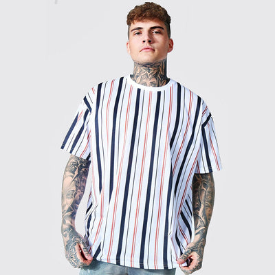 Camiseta Estampada 3D con Rayas Minimalistas - Image 9