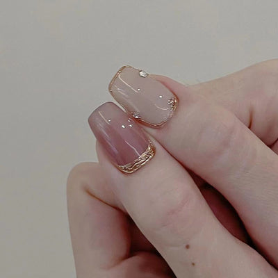 Esmalte de Uñas Nude Metalizado con Efecto Espejo - Image 3