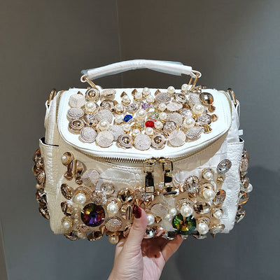 Bolso de Hombro Elegante con Remaches y Cristales Brillantes - Image 5