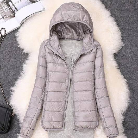 Chaqueta Hoodie Ligera Slim Fit para Mujer - Image 18