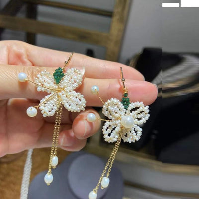Aretes Mariposa Asimétricos con Perla Natural y Baño de Oro - Diseño Artesanal - Image 3