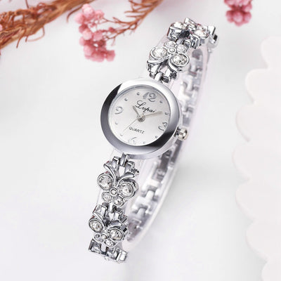 Reloj de Cuarzo para Dama con Correa de Diamantes y Esfera Pequeña - Image 3