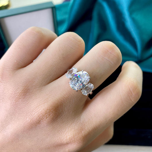 Anillo de Propuesta en Oro Blanco 18K con Diamante de Alto Carbono - Image 9