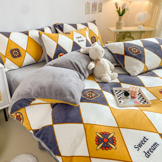 Juego de Cama Coral Franela Gruesa 4 Piezas con Forro de Leche - Image 10