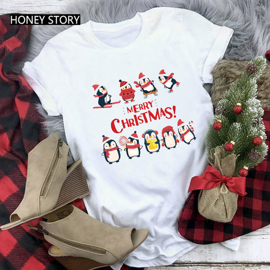 Playera Navideña Roja para Parejas - Diseño Reno y Santa - Image 10