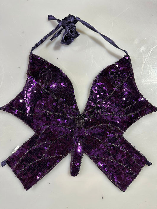 Top Sostén con Lentejuelas y Diseño de Mariposa - Image 15