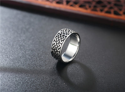 Anillo de Acero Titanio para Hombre con Diseño Retro Minimalista Personalizado - Image 6