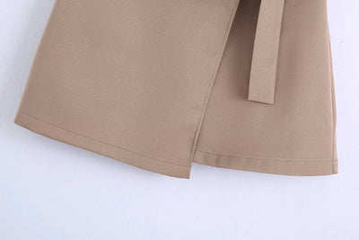 Falda Elegante de Cintura Alta con Diseño Asimétrico - Image 4