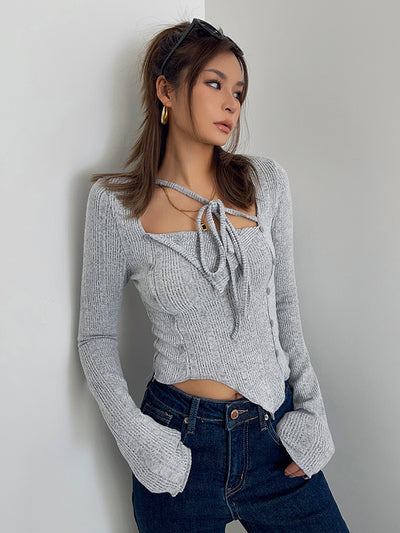 Blusa Larga con Cordones Irregulares y Superposición de Encaje - Image 6