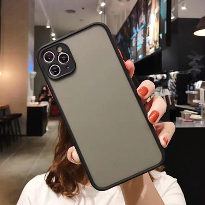 Funda Mate para Celular - Diseño Minimalista y Protección Diaria - Image 9