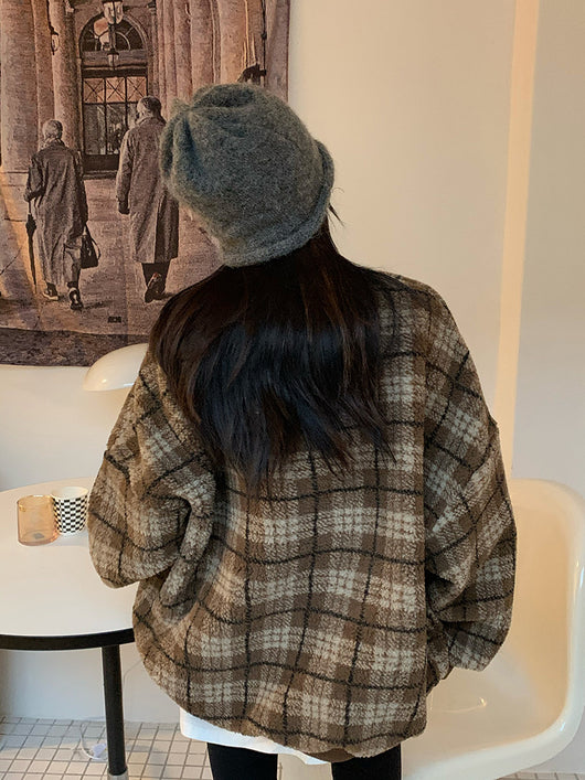 Abrigo Suéter Acolchado de Lana de Cordero a Cuadros para Mujer - Image 11