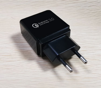 Cargador Inalámbrico 3 en 1 para Teléfono, Reloj y Auriculares - Image 21
