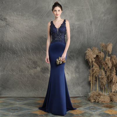 Vestido de Novia Largo con Apliques y Pedrería - Image 10