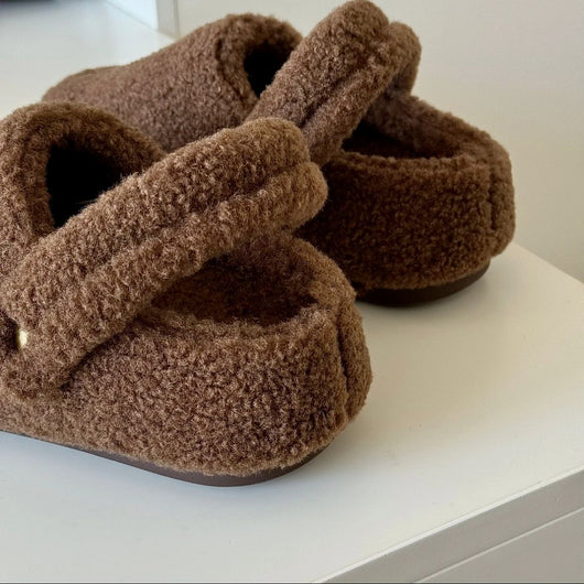 Pantuflas Cerradas para Mujer con Forro Polar - Cómodas y Versátiles - Image 10