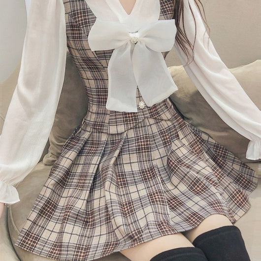 Conjunto de Dos Piezas: Blusa a Cuadros con Falda Plisada - Image 5