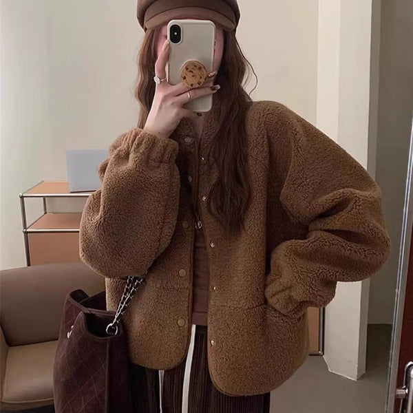 Chaqueta Corta de Lana de Cordero Versátil para Mujer