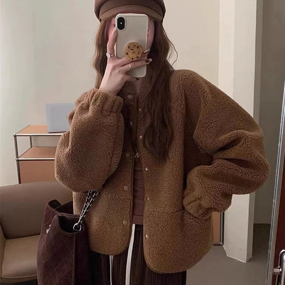 Chaqueta Corta de Lana de Cordero Versátil para Mujer