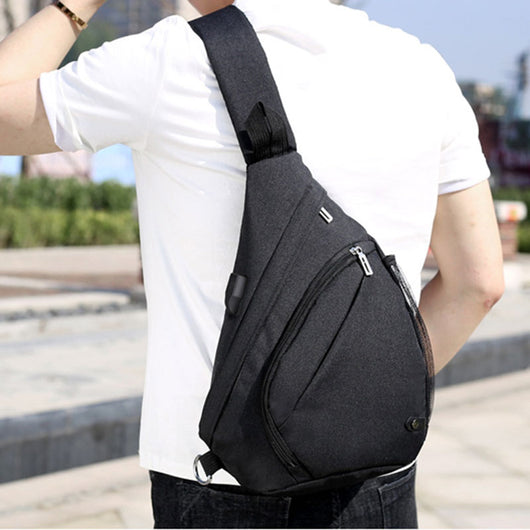 Bolsa de Pecho para Hombre con Compartimento para Botella y Puerto USB - Image 10
