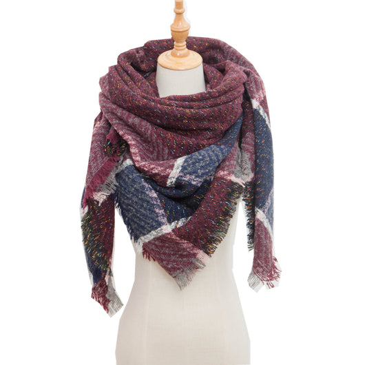 Chal Triangular Escocés para Otoño e Invierno - Amplio y Versátil - Image 29