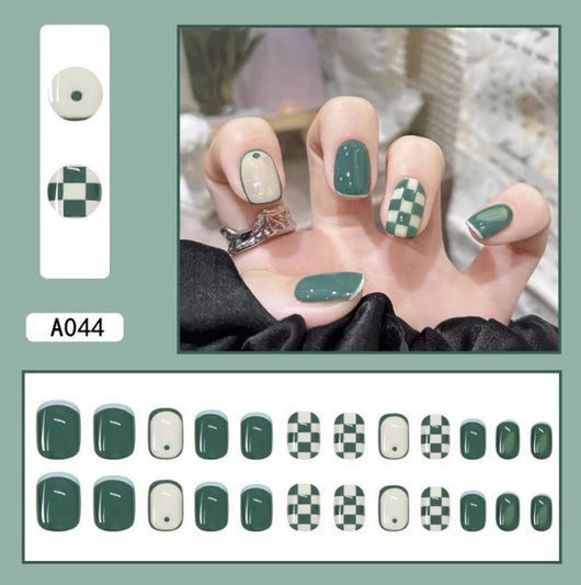 Uñas Postizas Removibles con Diamantes - Image 8
