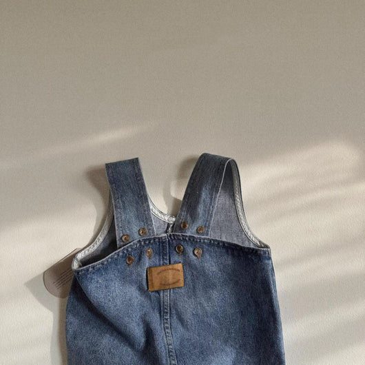 Pantalón Tipo Overol Denim Azul con Tirantes para Niños y Niñas - Image 6