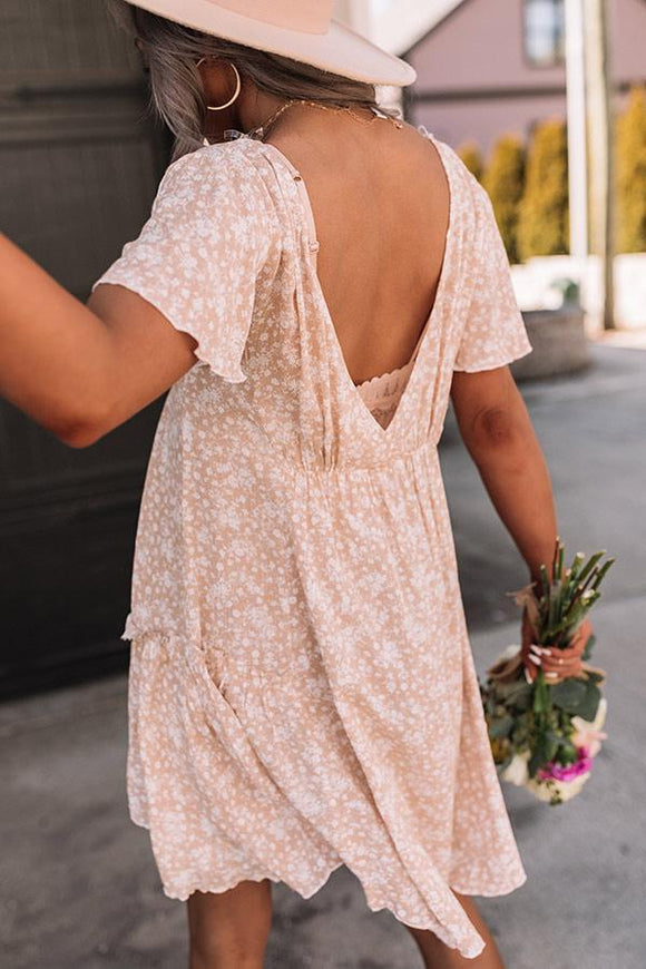 Vestido Halter con Escote V, Estampado Floral Pequeño y Detalles de Orejas de Madera