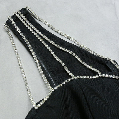 Vestido Elegante Asimétrico con Detalles de Diamantes - Image 14
