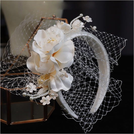 Diadema de Malla con Pétalos Degradados en Satén - Image 8
