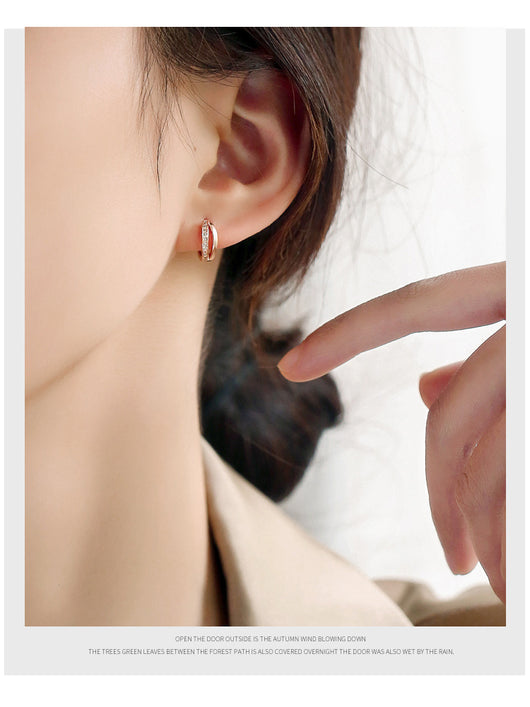 Aretes de Plata Esterlina con Acabado Dorado - Diseño Moderno y Versátil - Image 10
