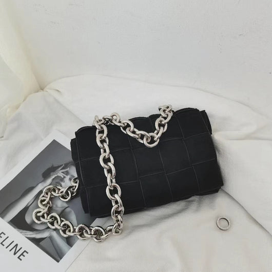 Bolsa Tejida Cuadrada con Cadena Metálica - Image 8