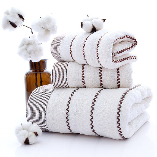 Juego de Toallas de Baño Hotel Premium con Bordado - Algodón Grueso 3 Piezas - Image 8
