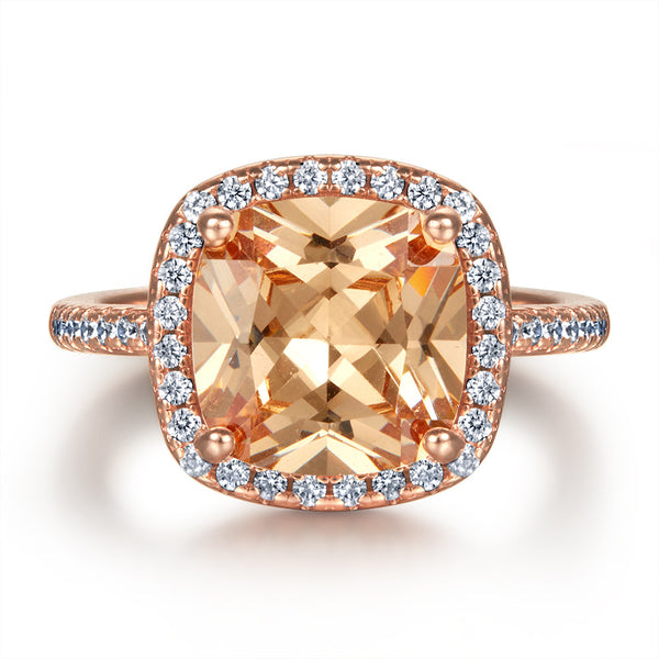 Anillo de Boda Oro Rosa con Diseño Minimalista y Detalle Exagerado de Rosa