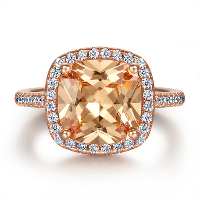 Anillo de Boda Oro Rosa con Diseño Minimalista y Detalle Exagerado de Rosa