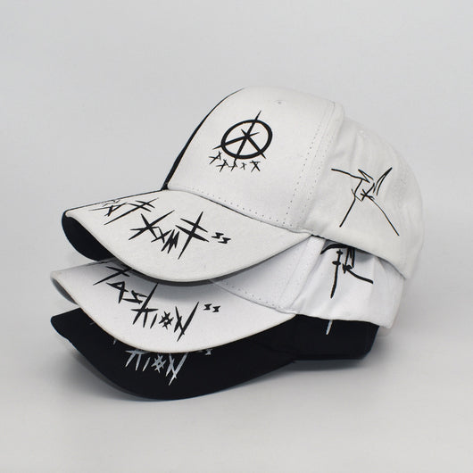 Gorra de Béisbol Graffiti Blanco y Negro - Diseño Urbano - Image 2