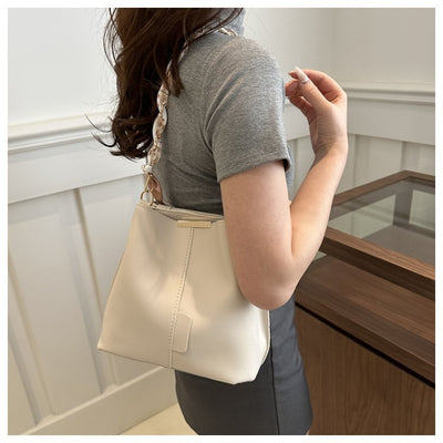 Bolso Mensajero de Cadena para Mujer - Image 29