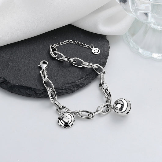 Pulsera con Cascabel de Carita Feliz - Diseño Creativo y Expresivo - Image 5