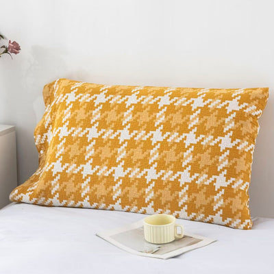 Fundas de Cojín para Sofá en Dorado - Decoración Suave y Elegante - Image 2