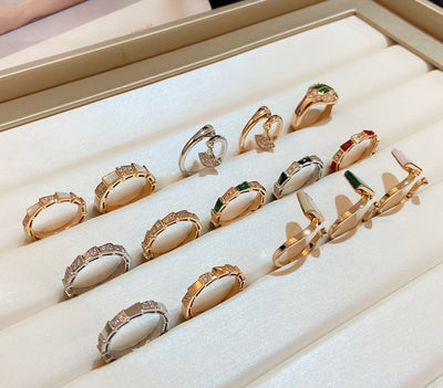 Anillo de Serpiente con Diamantes - Diseño Moderno para Dedo Índice - Image 4
