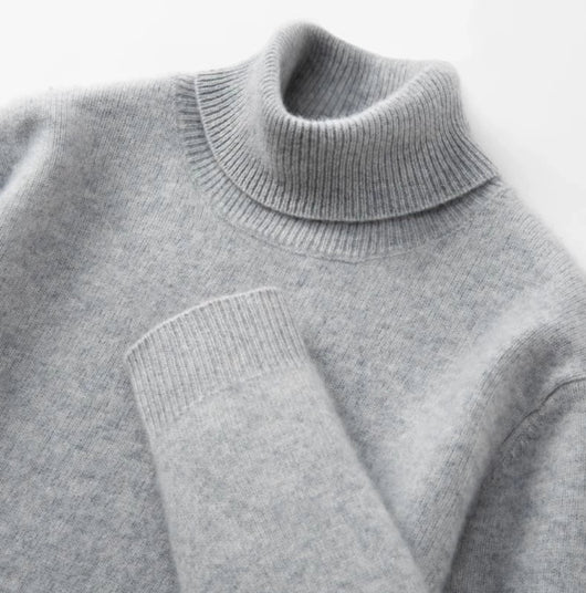 Suéter Cuello Alto Tejido Liso para Hombre con Detalles de Piel - Image 12
