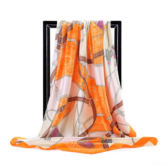 Pañuelo de Seda con Cadena Decorativa para Mujer - Image 11