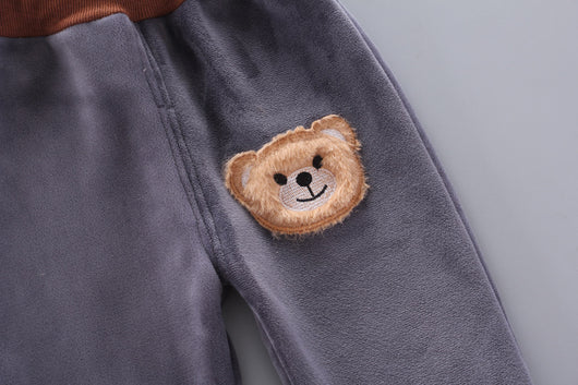 Pijama Infantil Coreano de Terciopelo - Osito Divertido de 3 Piezas - Image 15