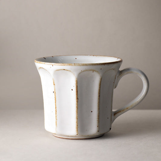Taza de Cerámica Artesanal con Patrón Vertical - Image 2