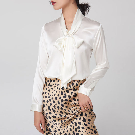 Blusa de Seda Mulberry con Cuello V y Lazo Grande para Mujer - Image 16