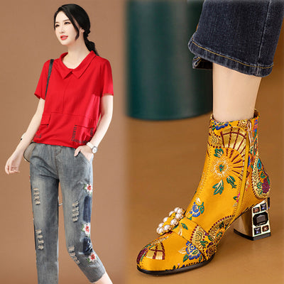 Botas Étnicas con Tacón Grueso, Bordado Floral y Hebilla de Perlas