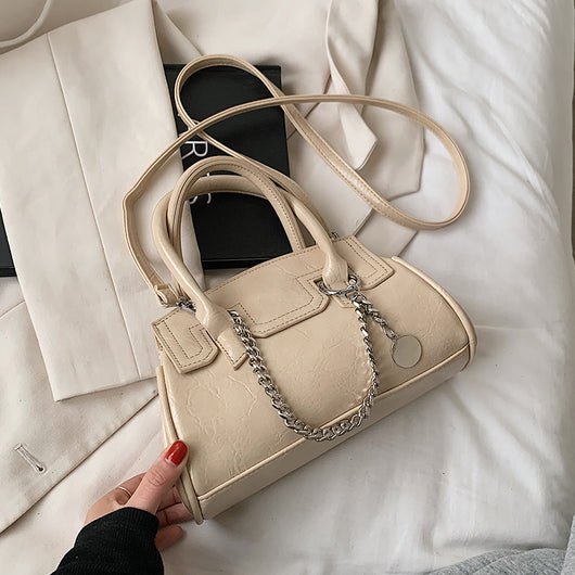 Bolsa Mensajera de Cuero Estilo Oeste - Diseño Trendy - Image 11