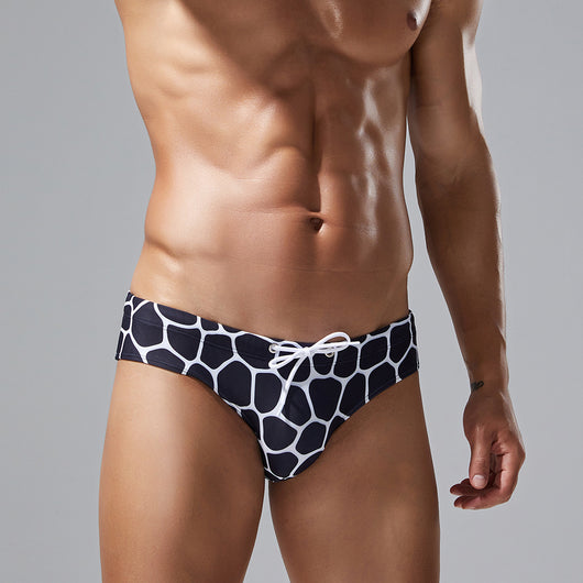 Bañador Profesional para Hombre Estilo Triángulo Moderno Playa - Image 4