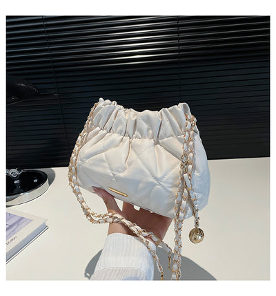 Bolso de Hombro con Cadena y Bordado de Diamantes para Mujer - Image 8