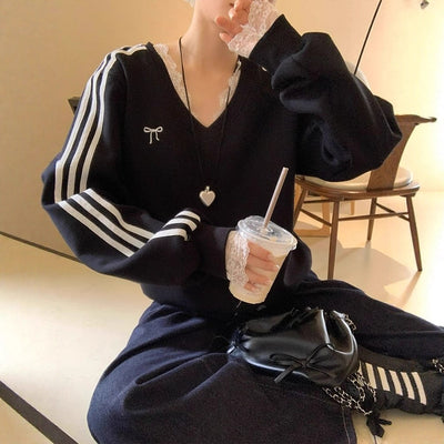 Sudadera Negra Escote V Manga Larga Estilo Estadounidense para Mujer - Image 8