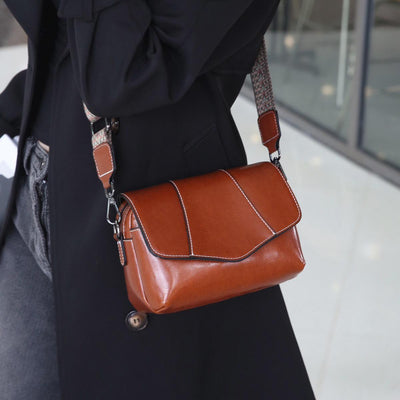 Bolso Crossbody de Cuero para Mujer con Cierre de Cremallera - Image 12